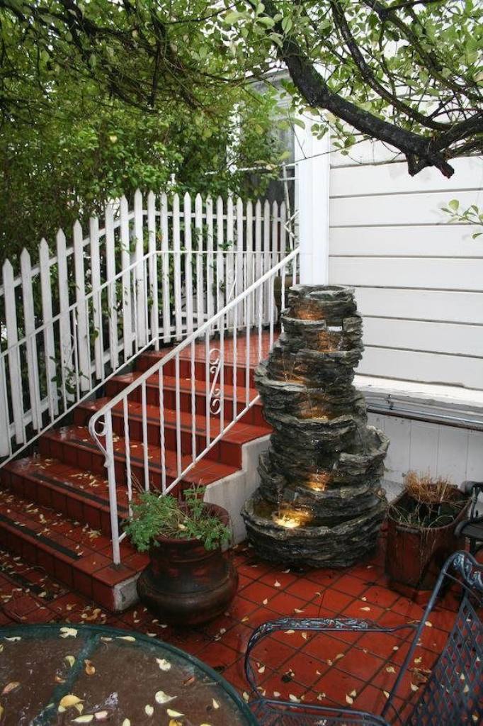 Fountain on the Yosemite suite private patio