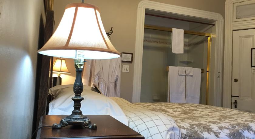 En-suite bath, ceramic tiled shower/six jet whirlpool "tub for one"