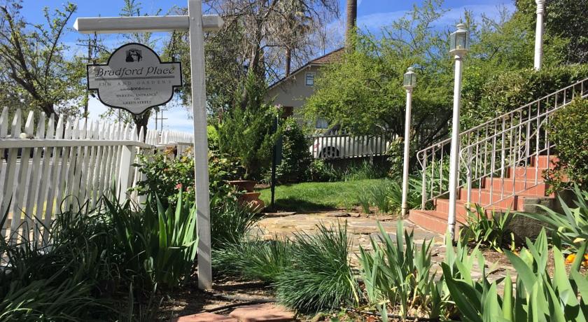 Walk way and stairs to main entrance