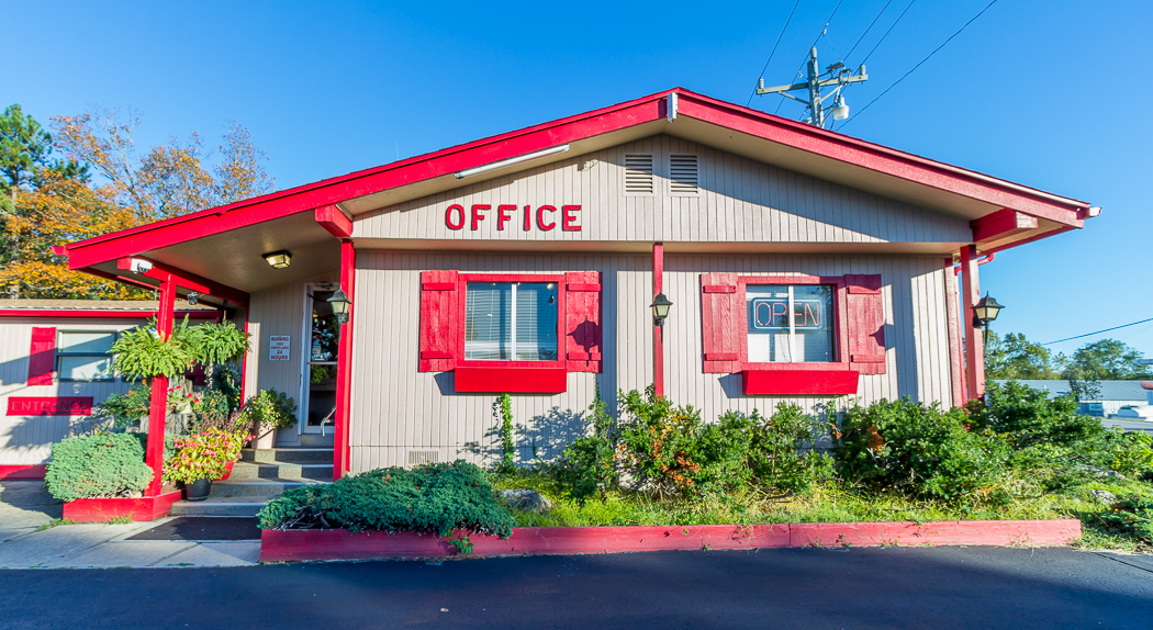Bennett Spring Homestead Motel