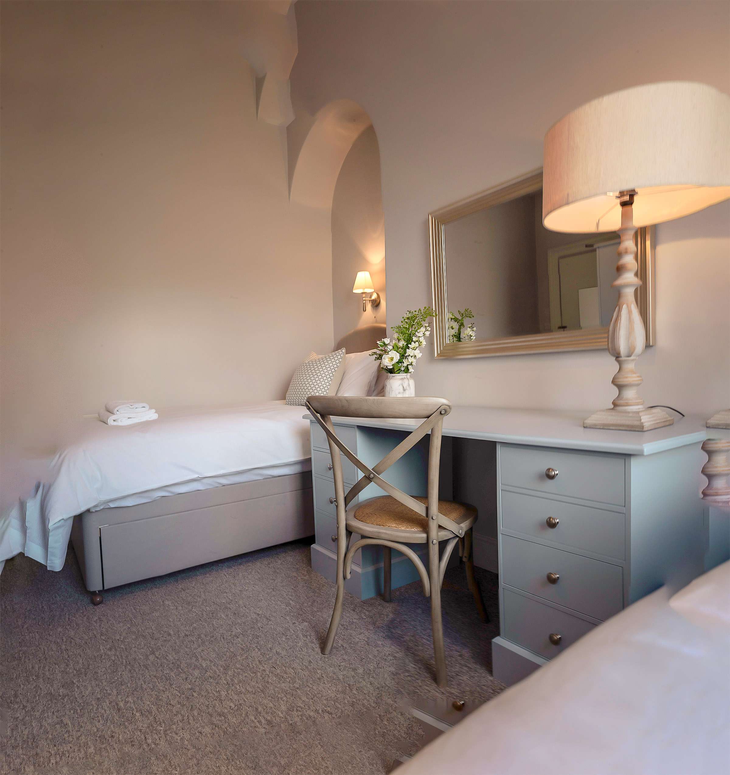 Twin Room with Private Bathroom