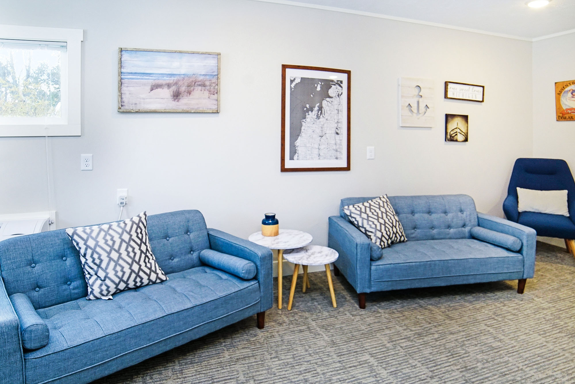 Common room lounge Coastal Suites Resort