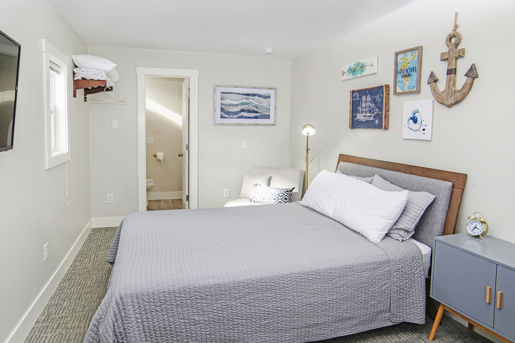 Luxury studio hotel room Beulah Michigan