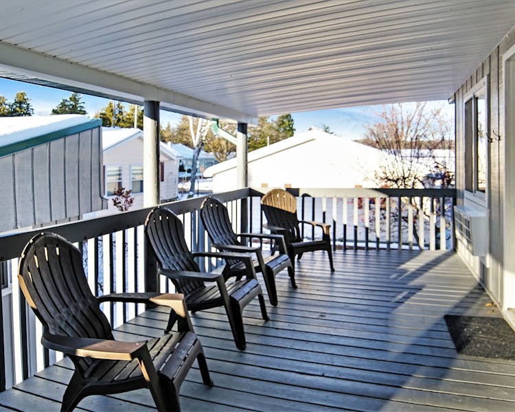 Common outdoor lounge Coastal Suites Resort