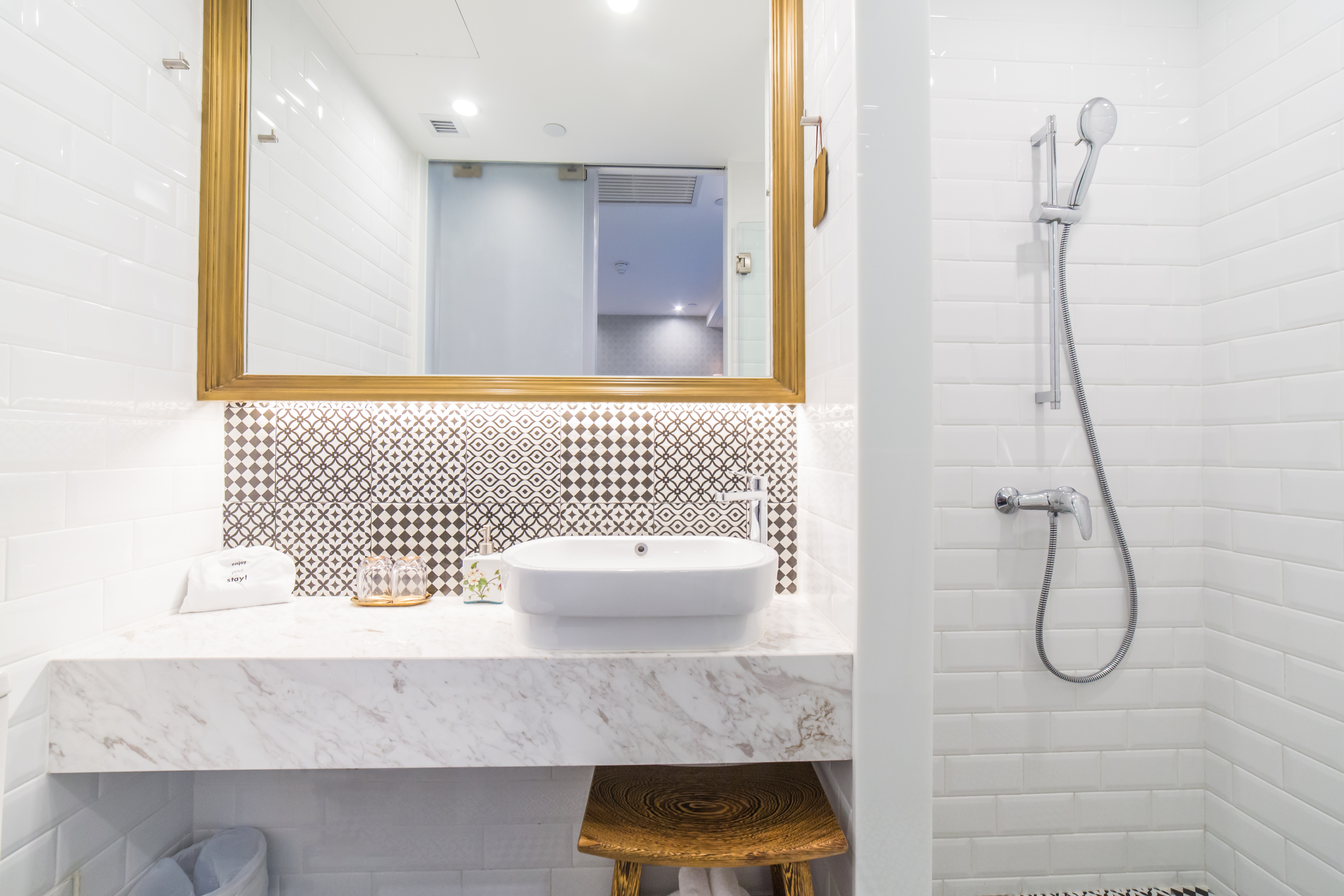 Superior Comfort King