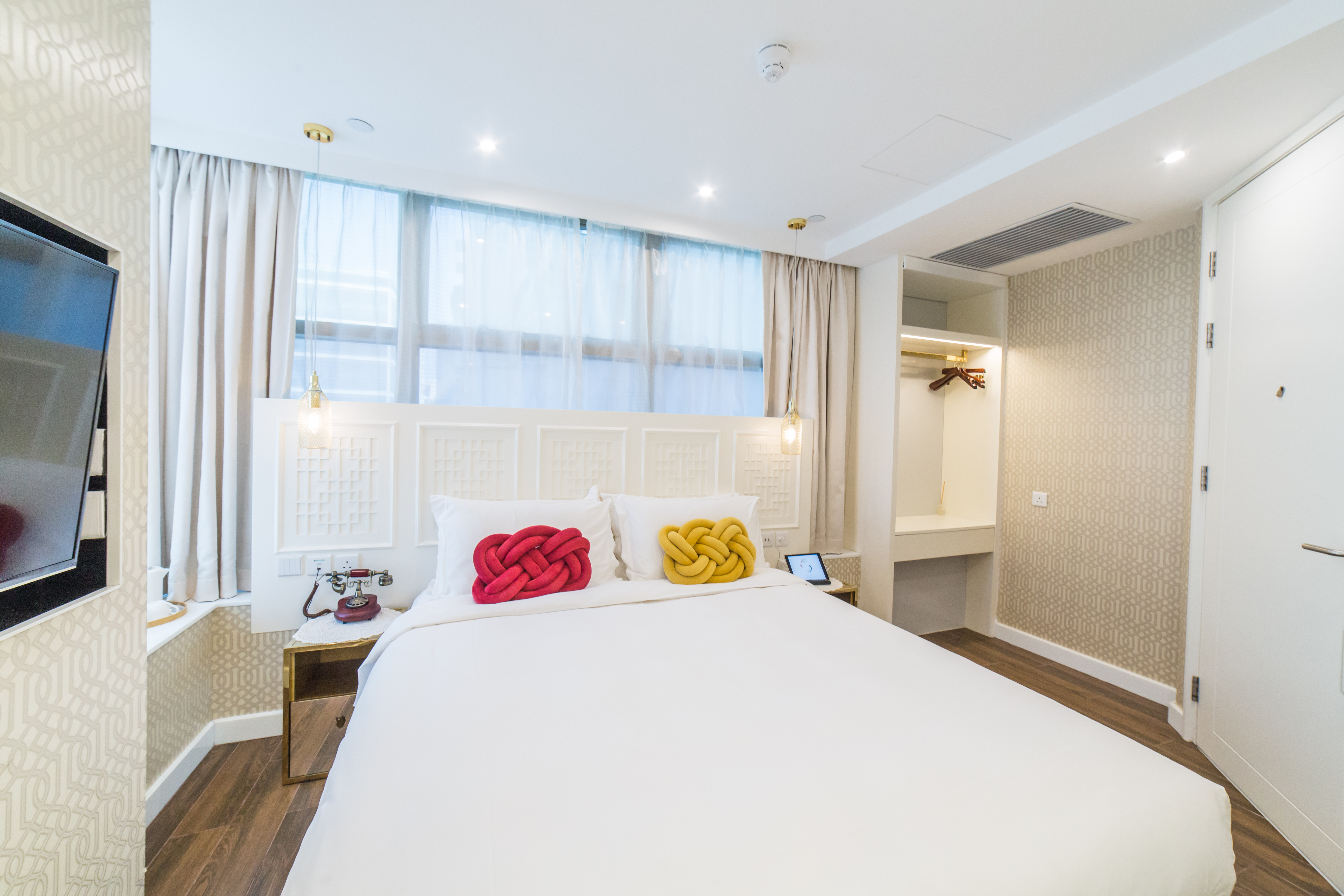 Superior Comfort King