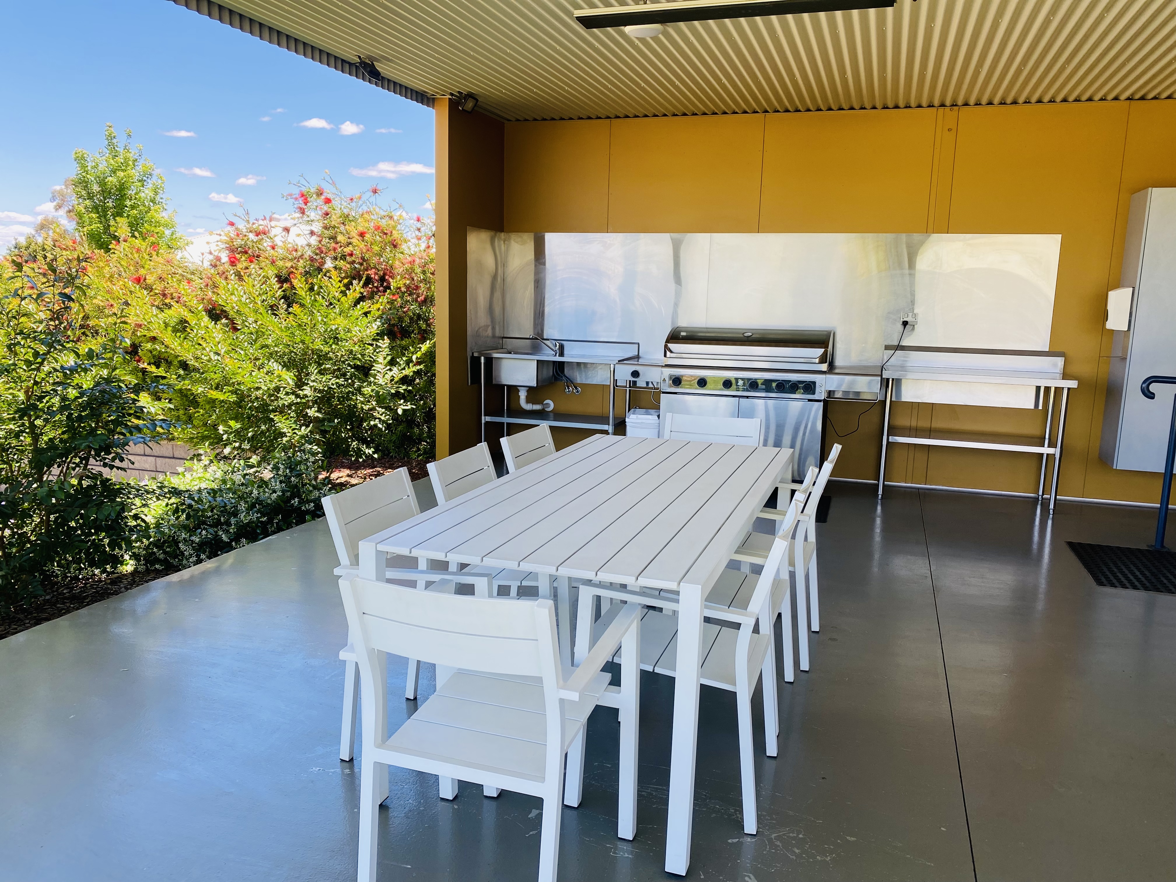 Various outdoor spaces to enjoy at our self-contained complex in Dubbo