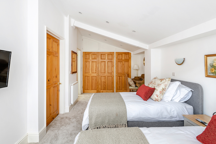 The Stables, twin room