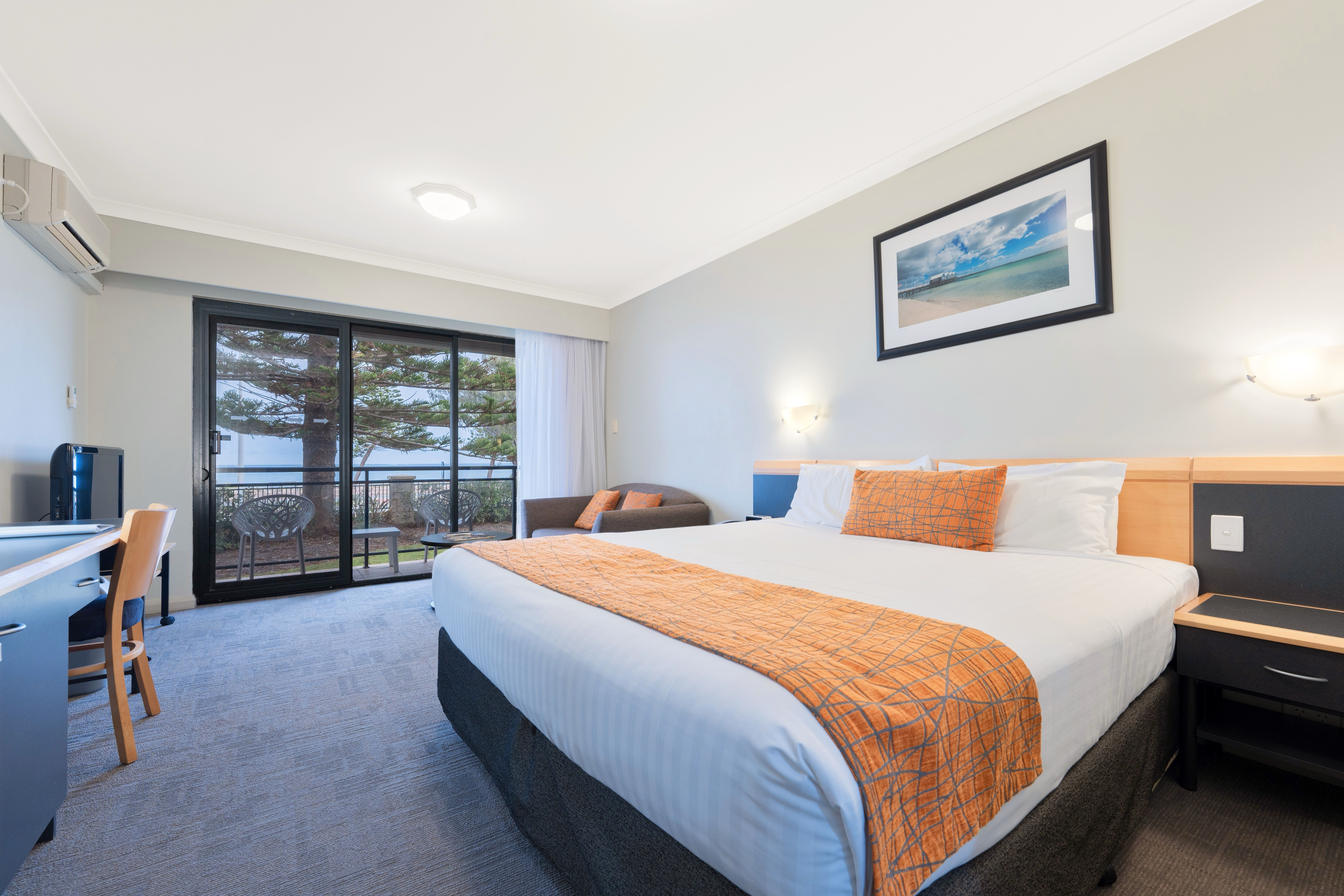 ocean view studio room at quality resort sorrento beach