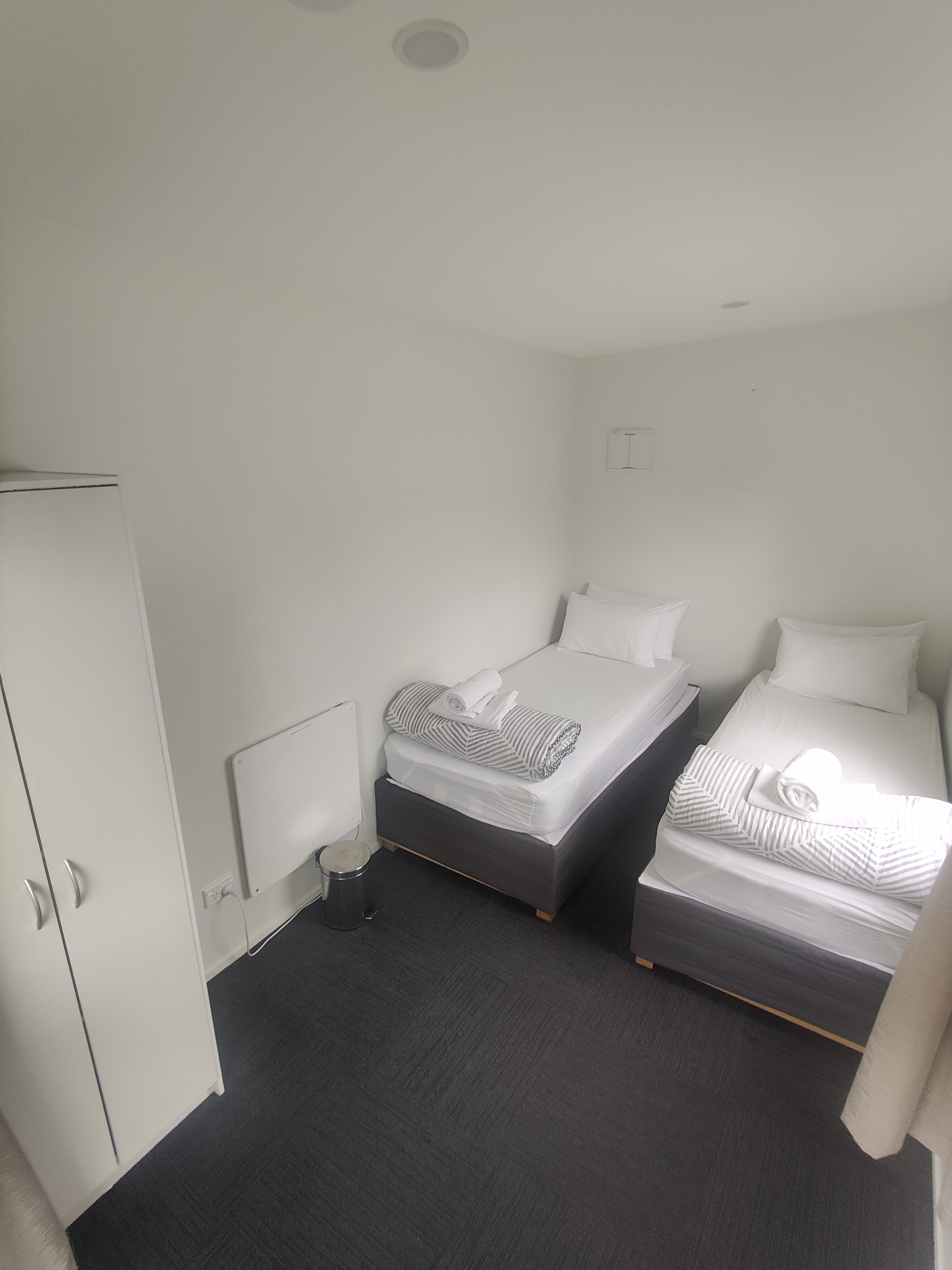 Seperate room cabins at QBox Campground Queenstown