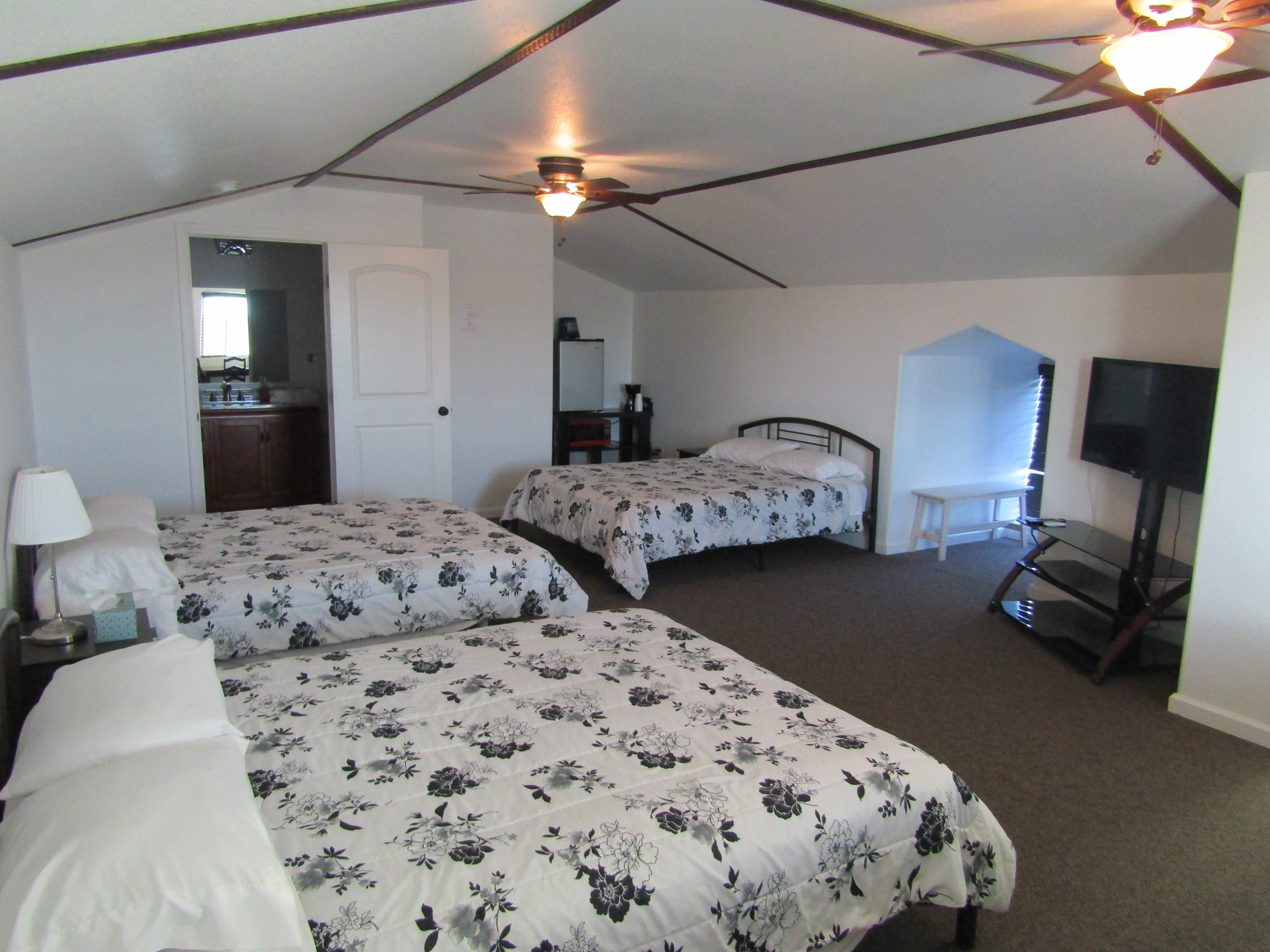 Deluxe Family Room | K7 Bed and Breakfast