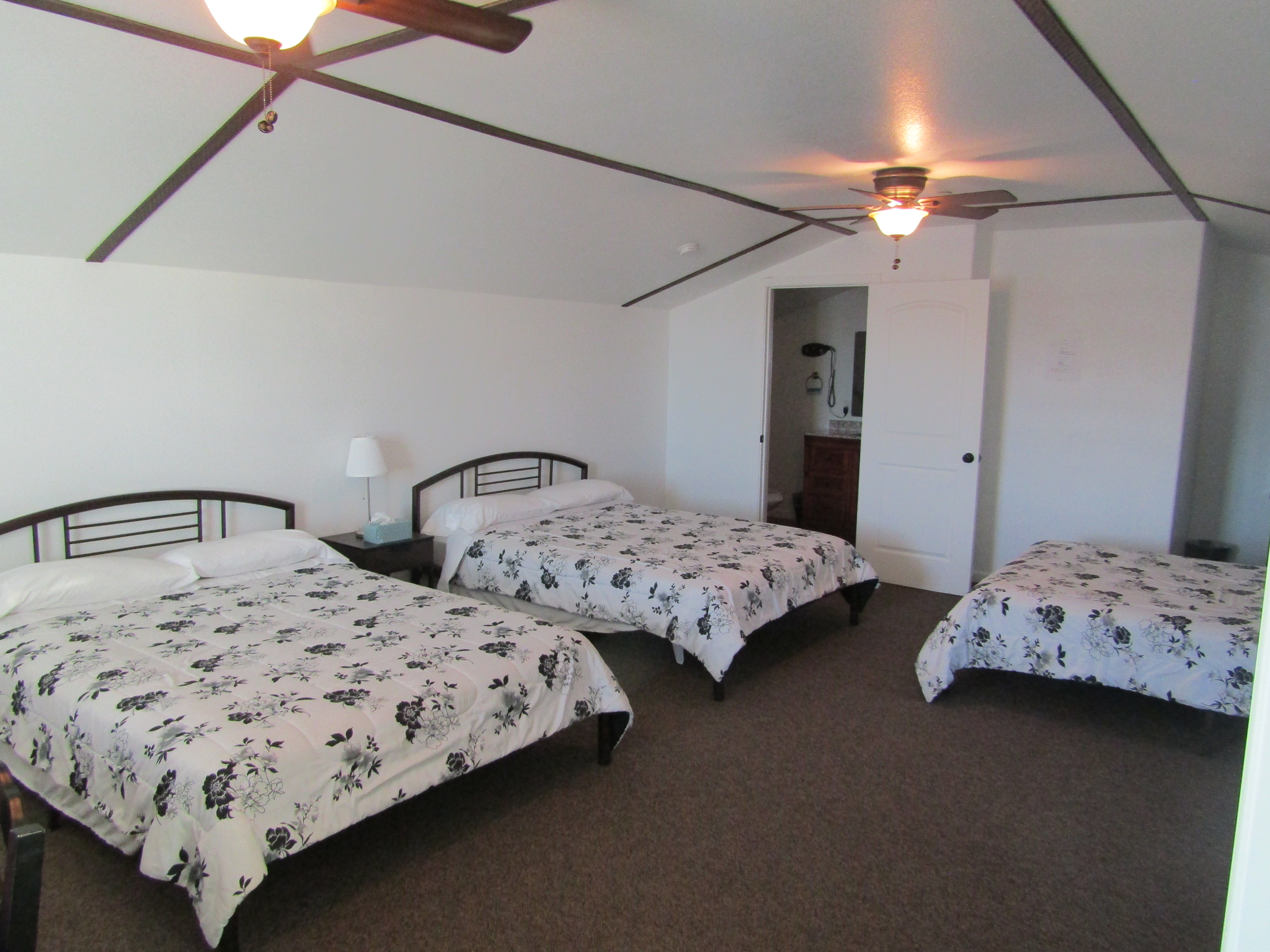 Deluxe Family Room | K7 Bed And Breakfast