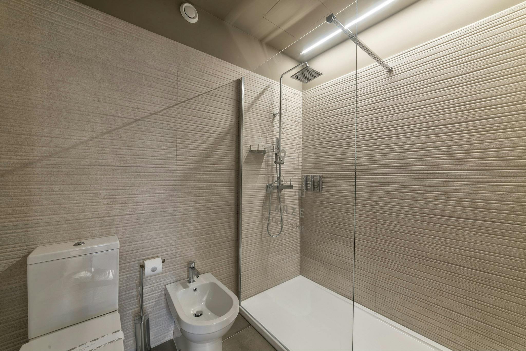 Boutique Room Trieste Hotel Design Bagno privato con doccia