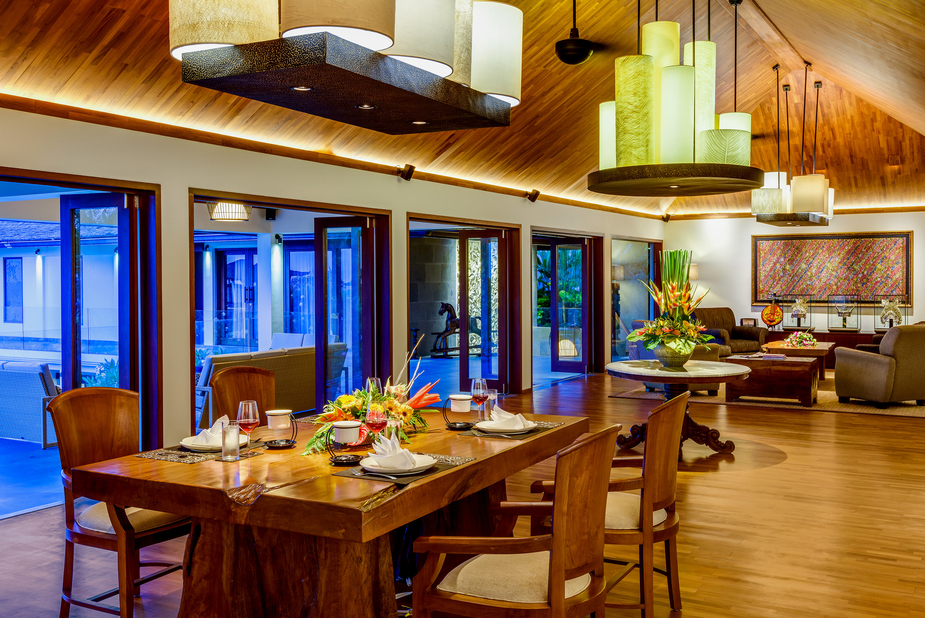 PRIVATE VILLAS OF BALI - Villa Frangipani - Dining room set up