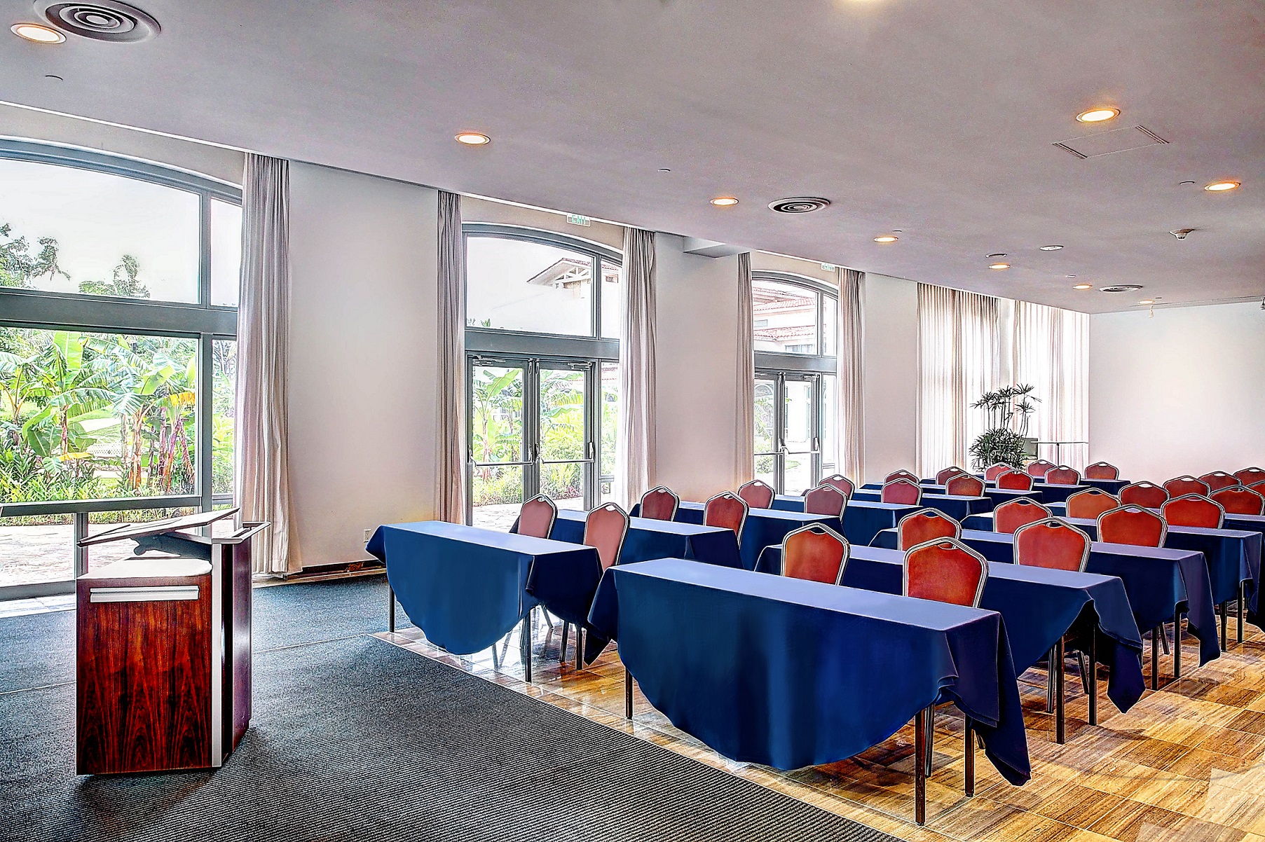 banquet meeting room of leopalace resort guam