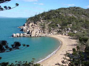 Magnetic island one of the many bays ideal for swimming 1