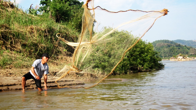 Fishing on the Mekong river