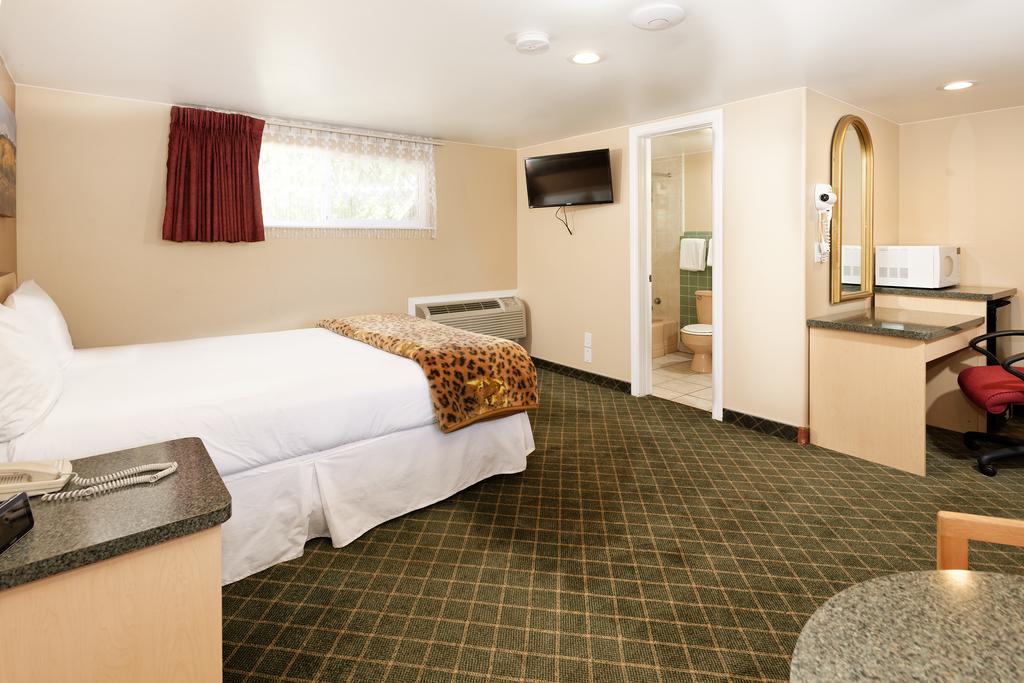 Glenwood Springs Inn Best Hotel In Glenwood Springs Colorado
