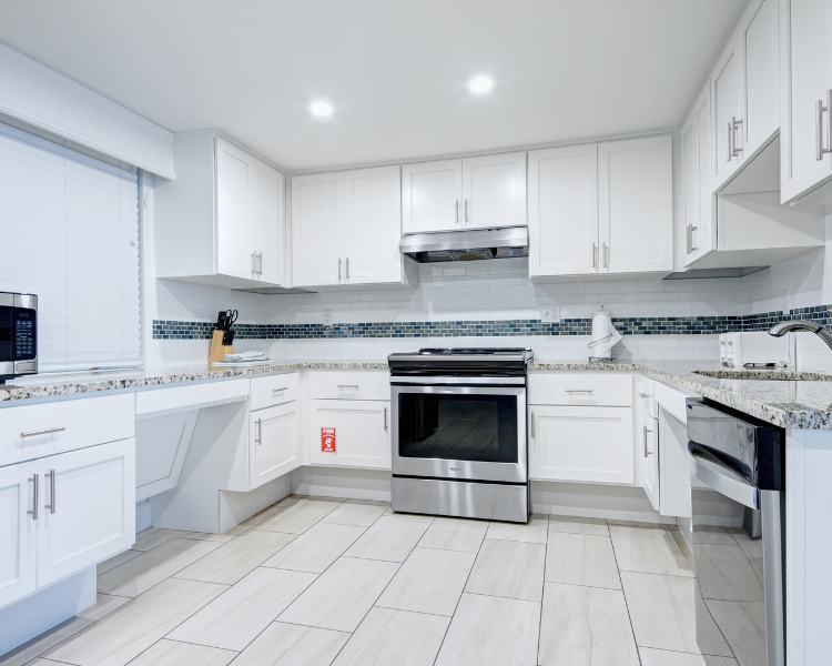 Grand Seas Resort - Daytona Beach, FL, beach resort w/ spacious accommodations, living area, kitchen, & oceanfront views.