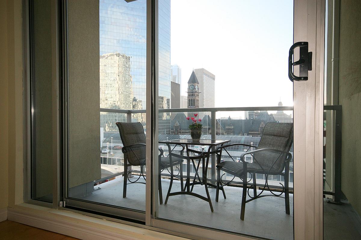 Yonge Suites One Bedroom Deluxe Penthouse G The Elgin Suite Balcony Views
