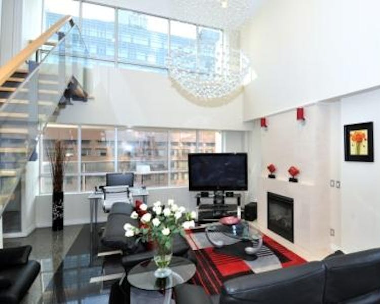 Yonge Suites Deluxe Split Level 2 Bedroom Penthouse H Living Room