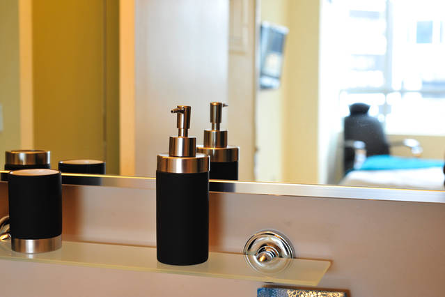 Yonge Suites One Bedroom Suite