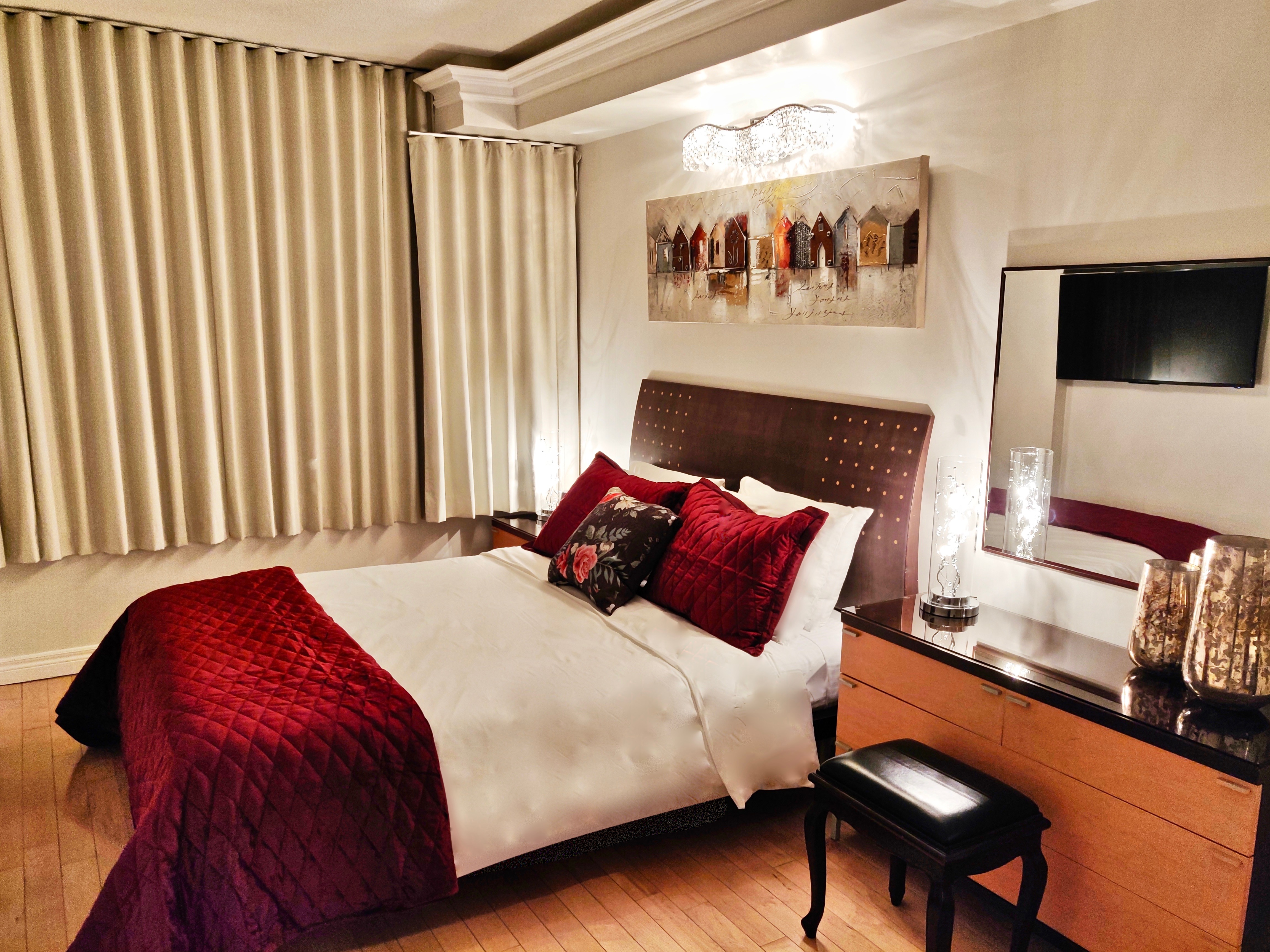 Yonge Suites Junior 2 Bedroom Suite Master Bedroom