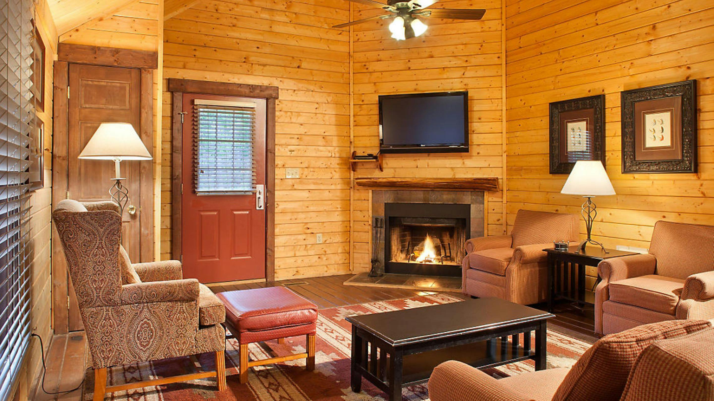 3 Bedroom Cabin: Where Comfort Meets Adventure