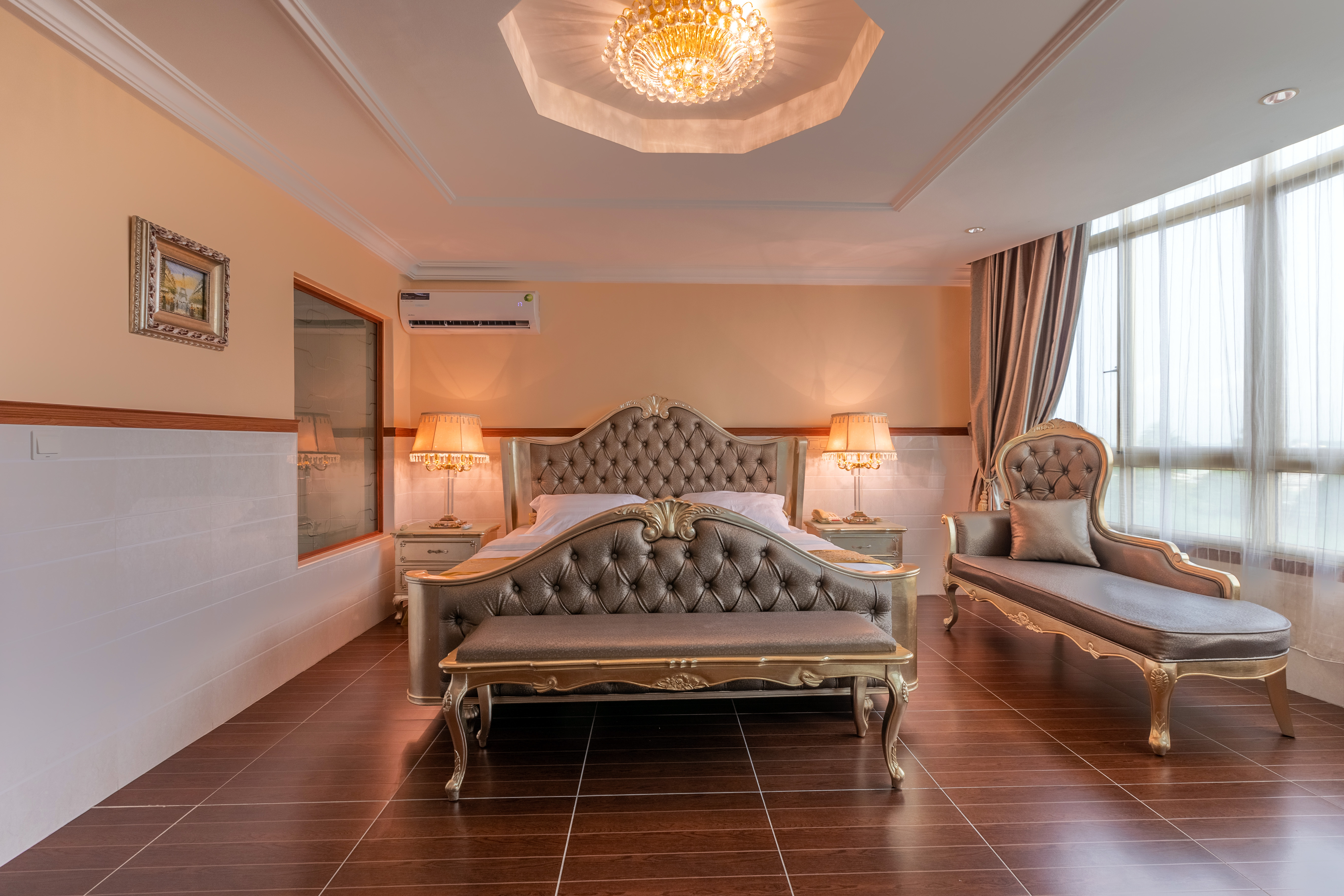 Rooms & Suites | L'Etoile d'Or Hotels