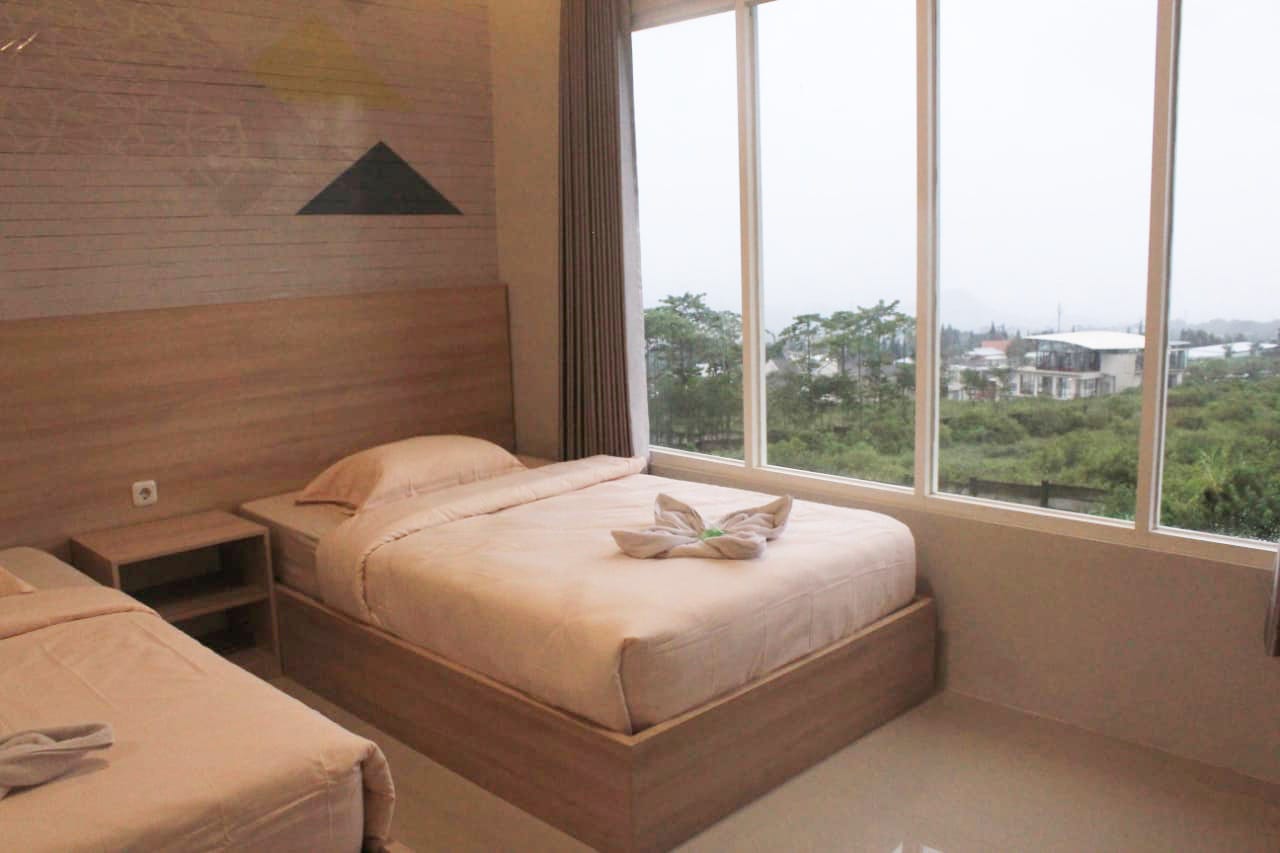 Deluxe Twin Room | Villa Panderman Indah