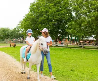 Bayeux Aventure - loisirs - balade en poney - promenade - chevaux