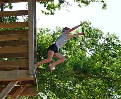 Bayeux Aventure - loisirs - Saut dans le vide - frissons