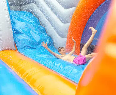 Bayeux Aventure - loisirs - parc aquatique - structure gonflable