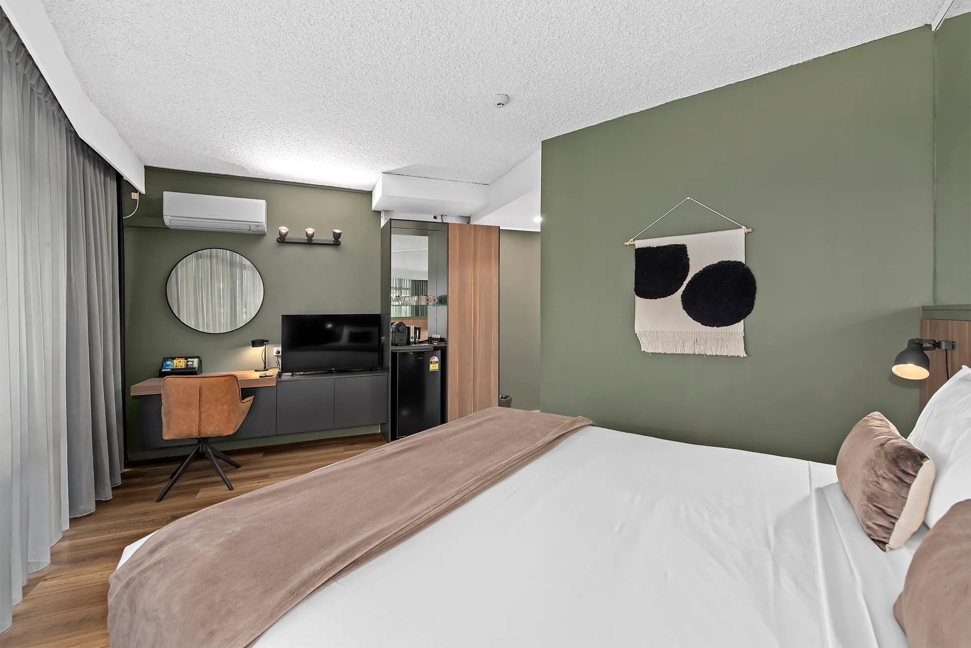 Tower Mill Hotel Brisbane King Room