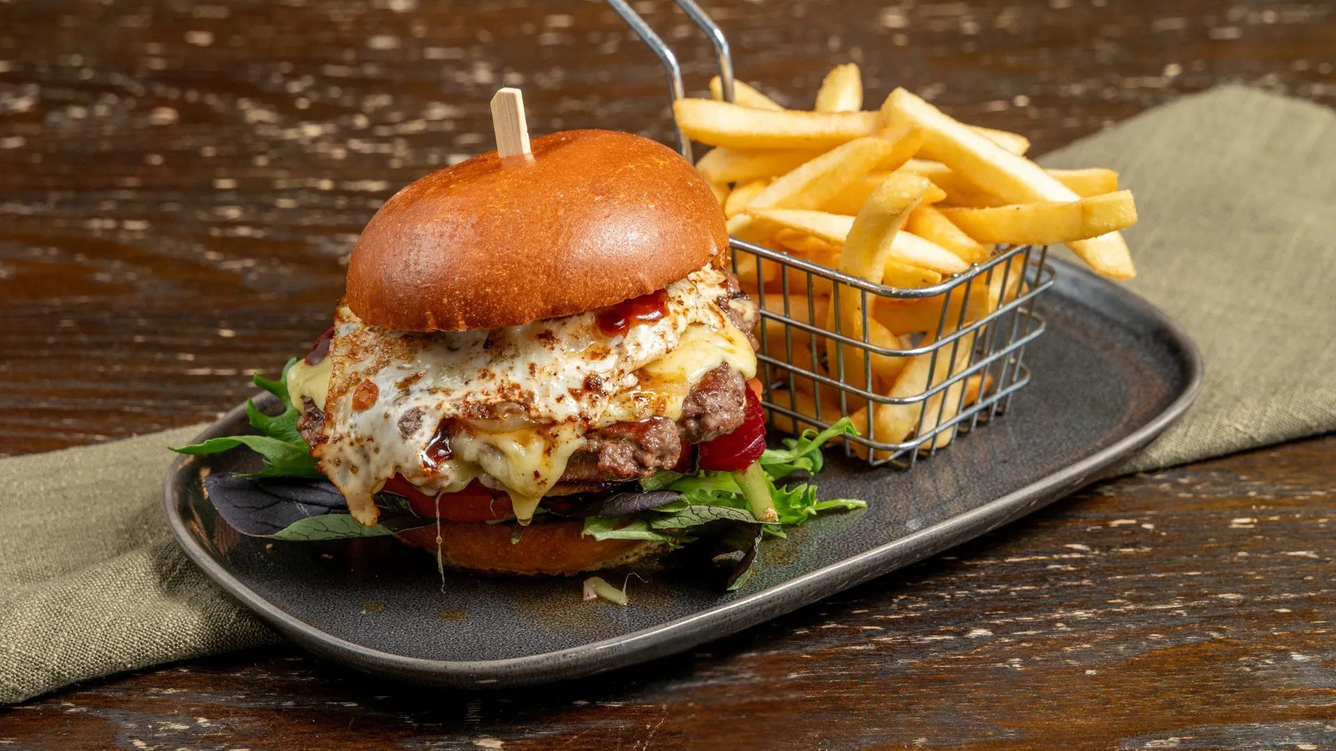 The Mill Pub & Restaurant, Aussie Burger