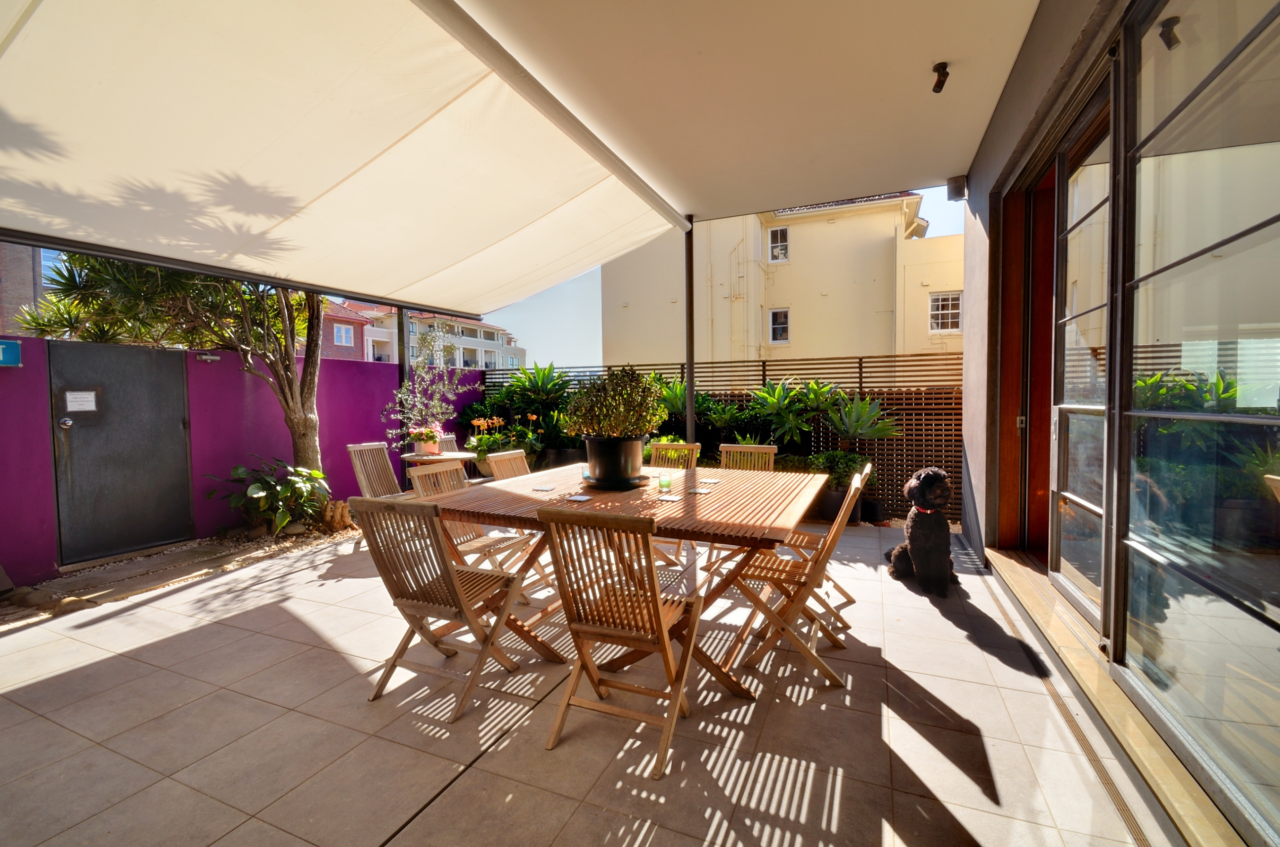 Breakfast in the Garden Dive Hotel