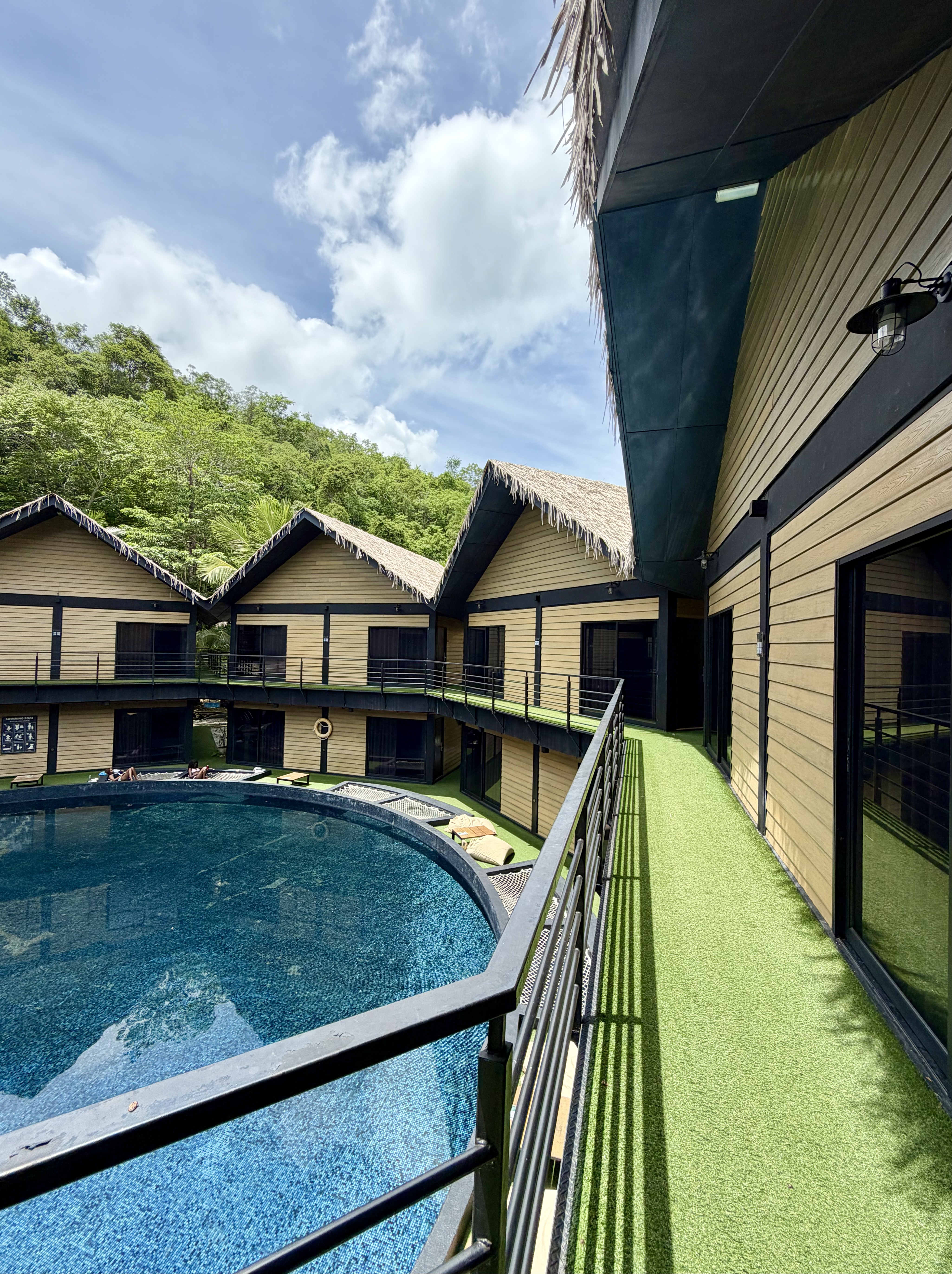 a_coral_reefs_resort_langkawi_pool_view_king