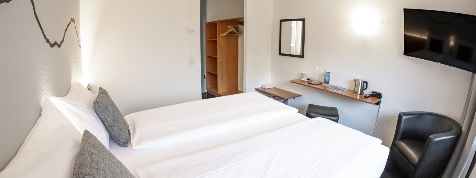 Double bed setting Doppelbett