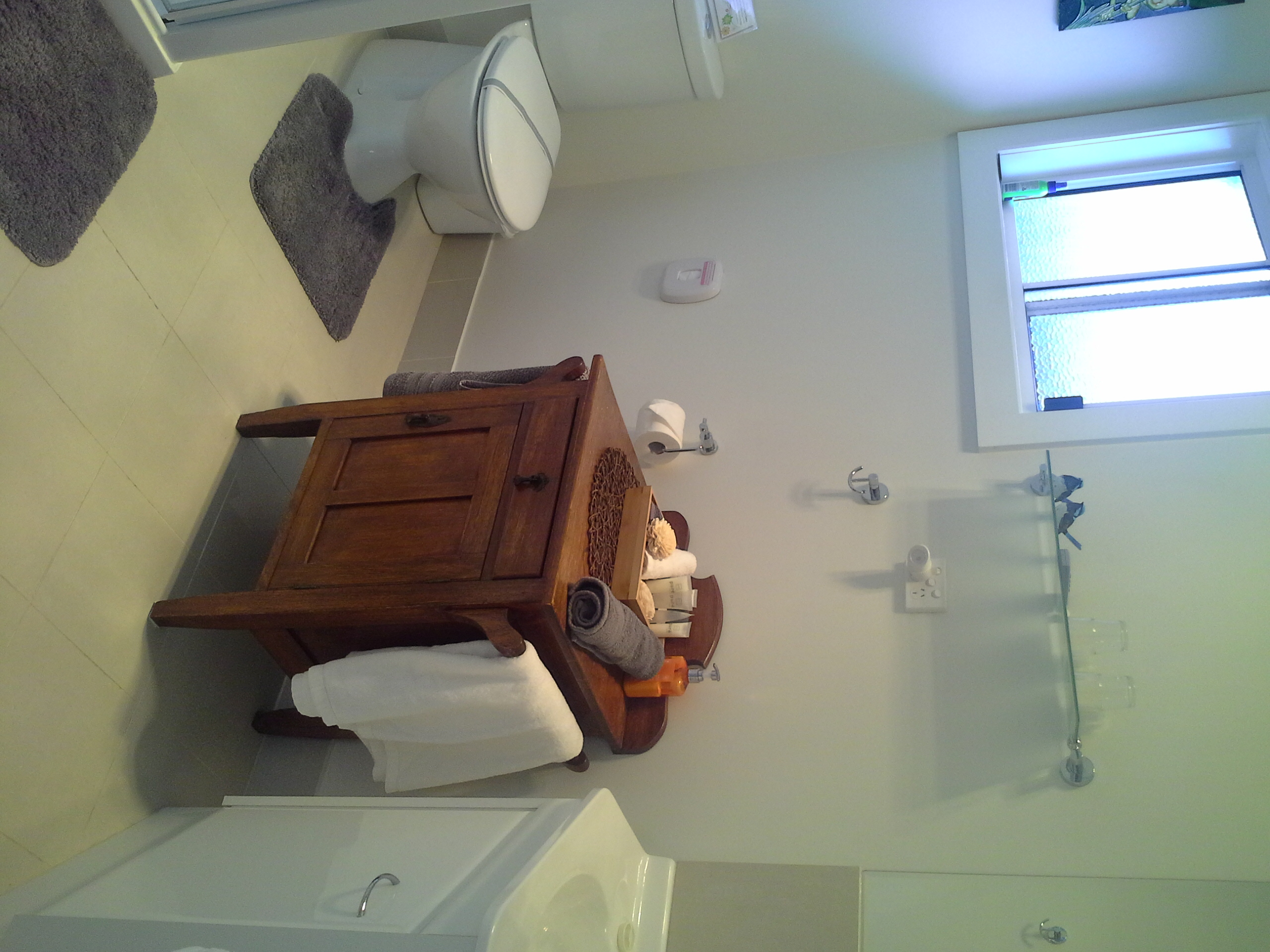 River Room Ensuite hillsidebedandbreakfasthuonvalley.com