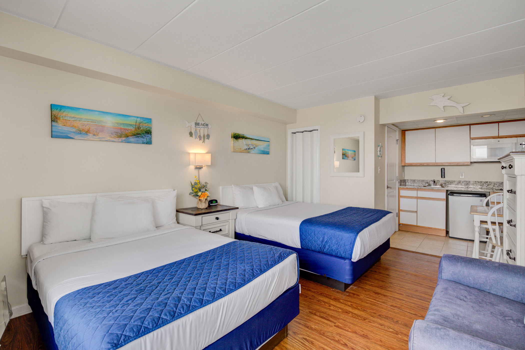 R*1様 Ocean City 600 リール Room 215-Studio room with 1 Queen & 1 Double bed | Ocean 7 Motel