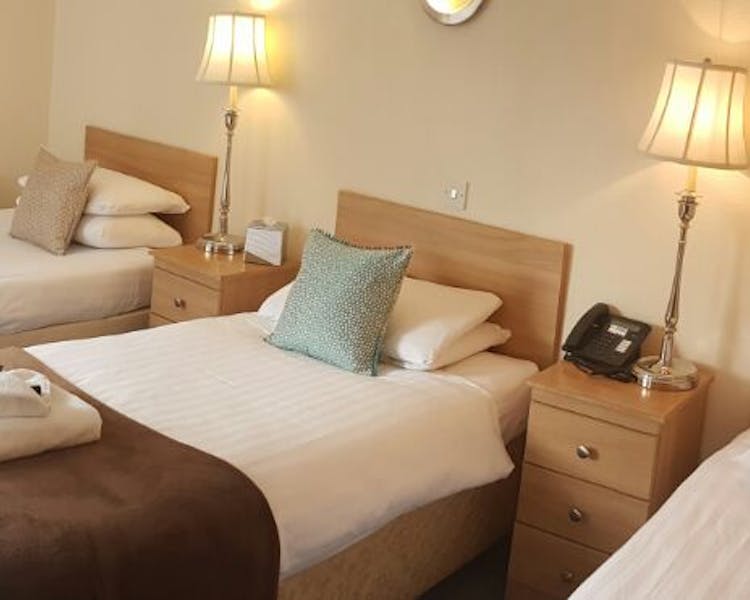 home chester court hotel
