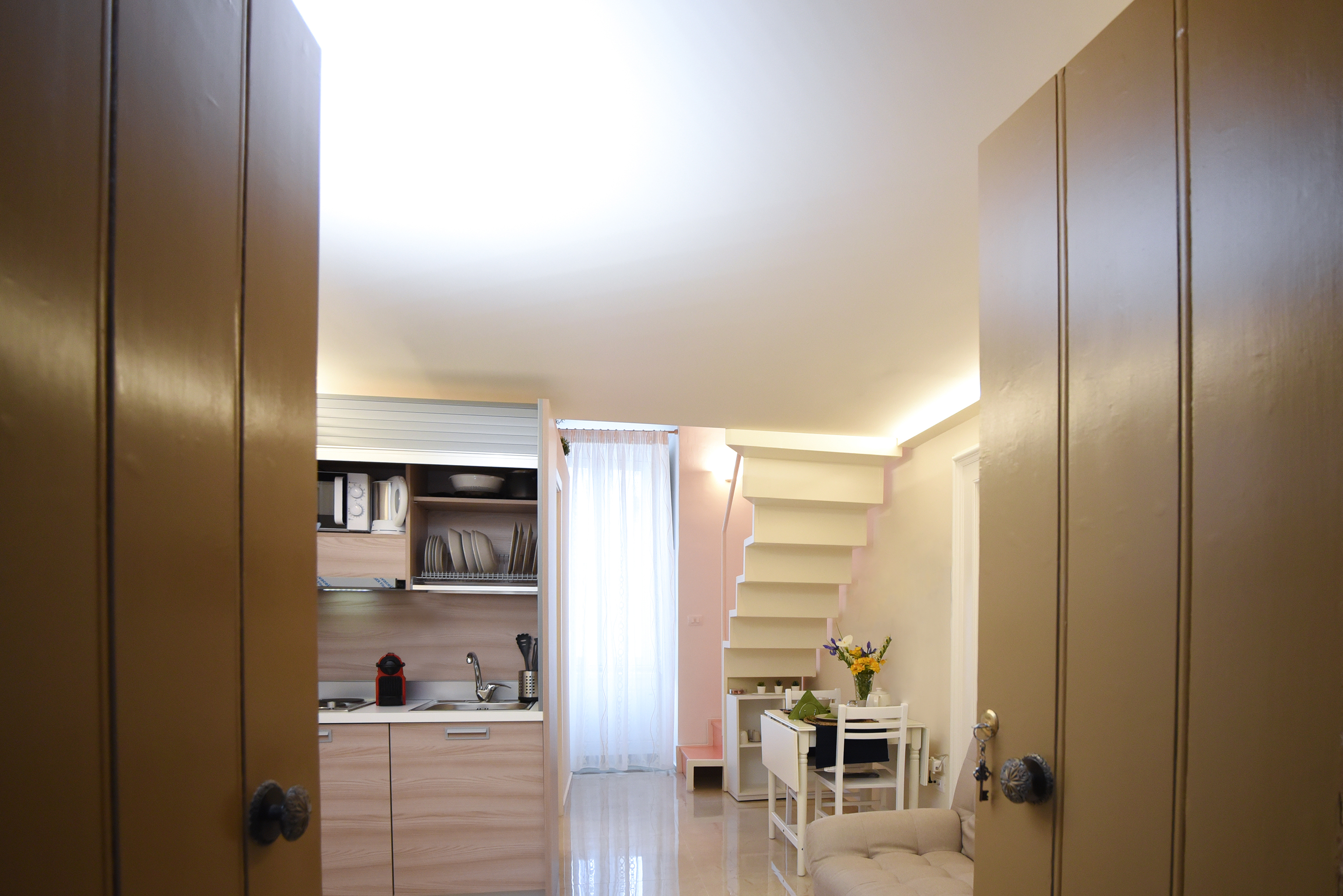 In-Room Kitchenette - Standard West