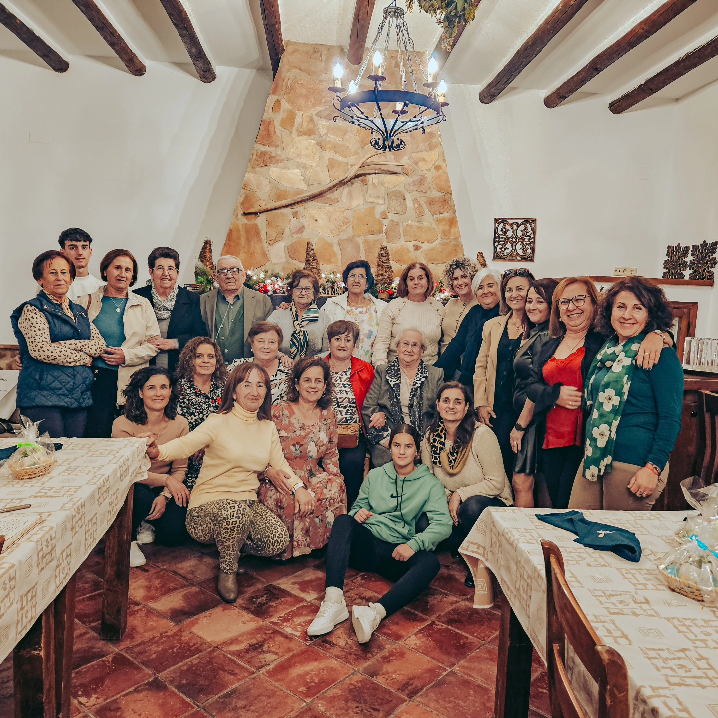 Party group in Cortijo dining room