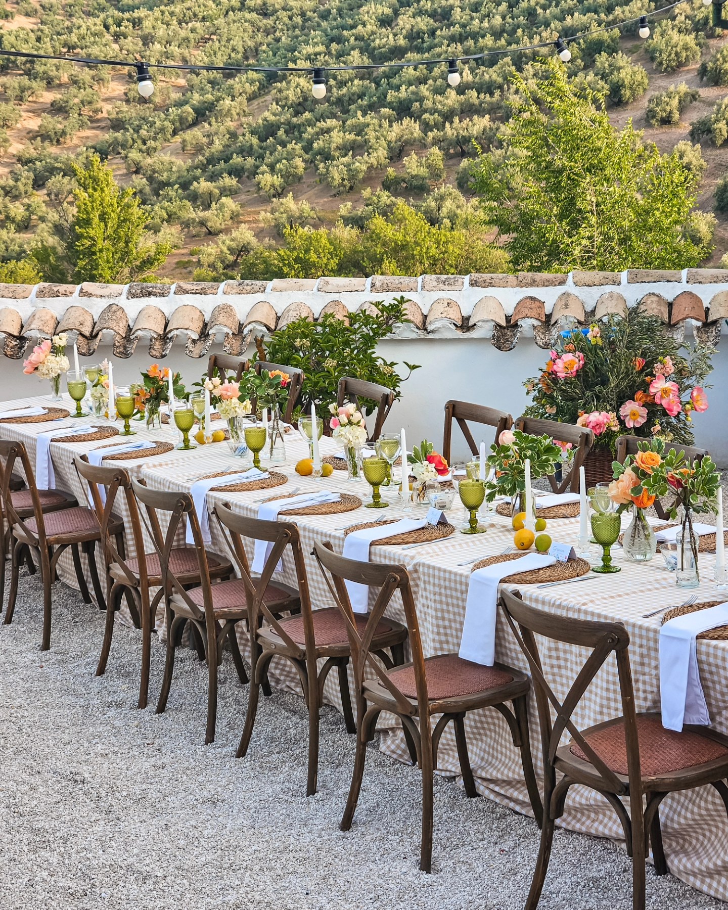 Dining table for wedding
