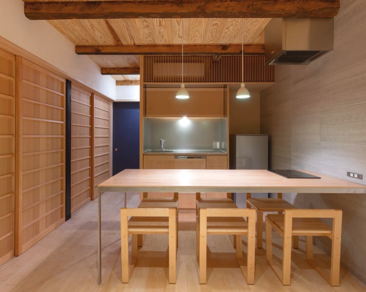 BenTen East Machiya in Kyoto - Fully-fitted kitchen