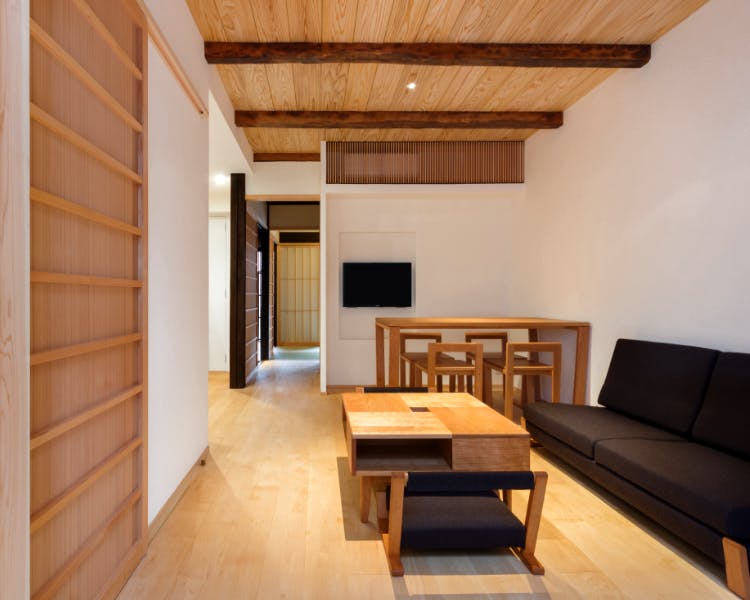 BenTen West Machiya in Kyoto Living Area - Ideal for groups and families