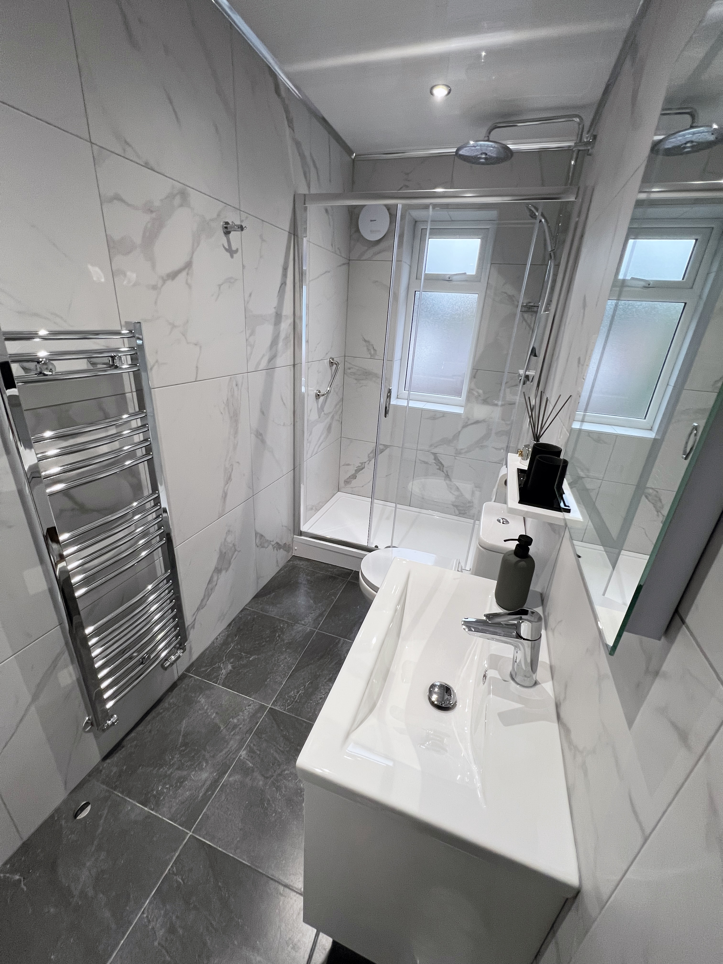 United Home B&B guest bathroom ensuite