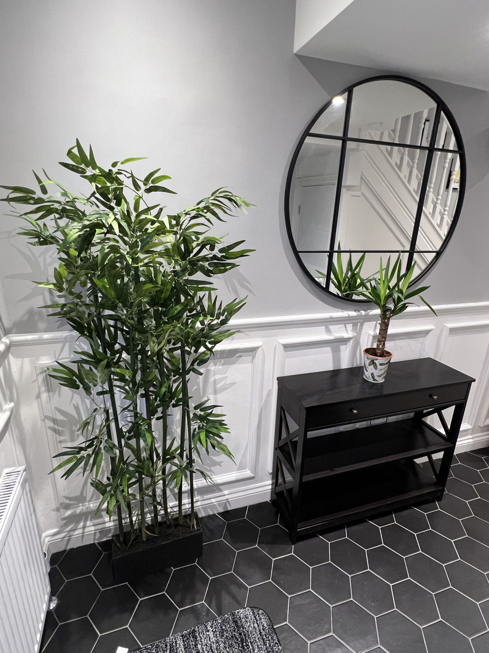 United Home B&B hallway decor