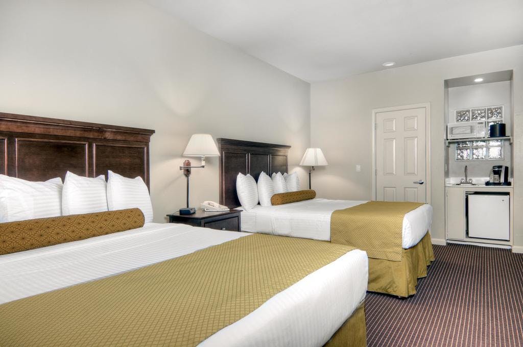 Standard Queen Room with Two Queen Beds | University Park Inn & Suites