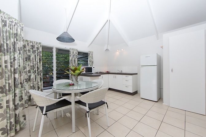 1 Bedroom Dining/Kitchen